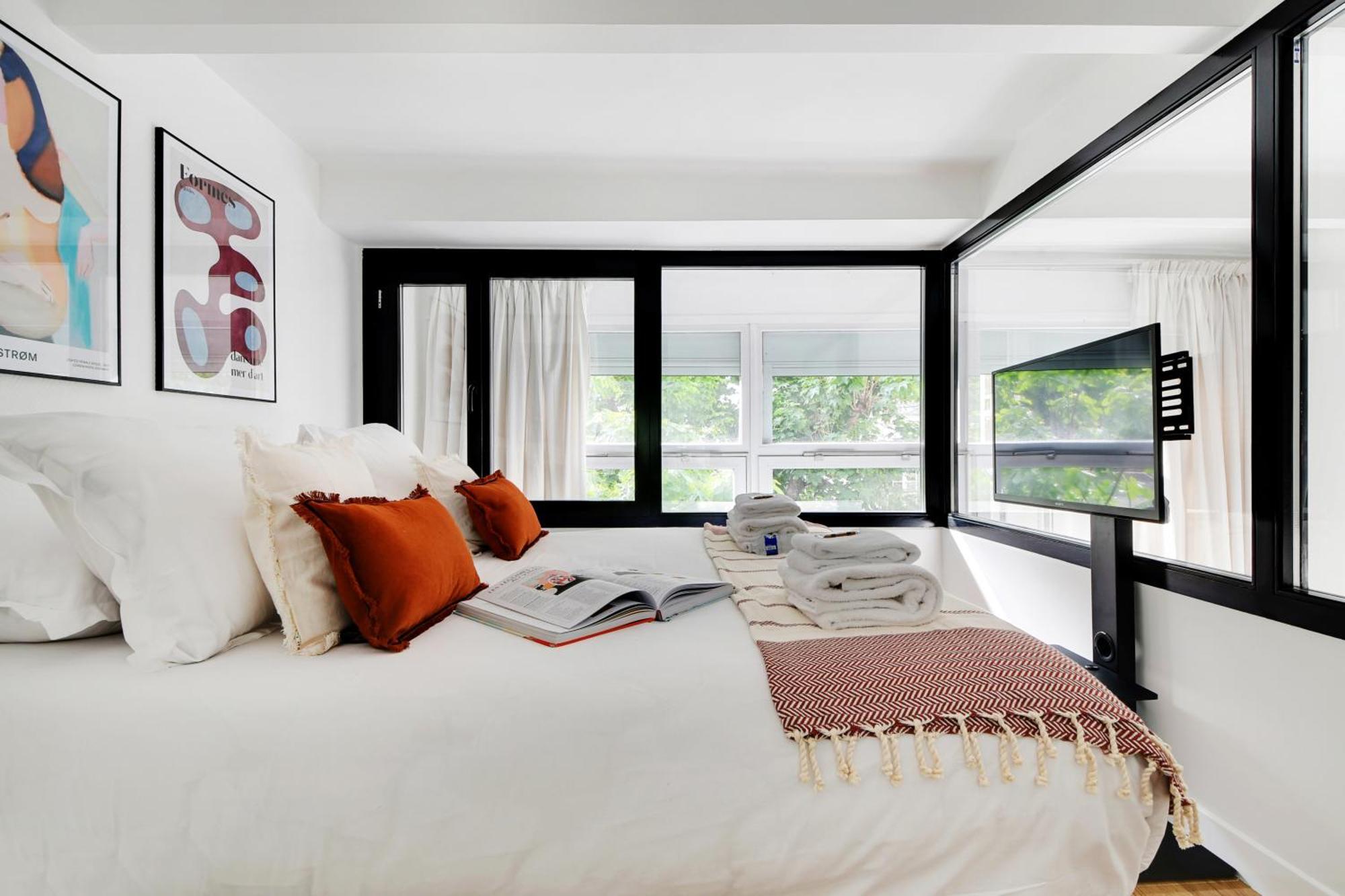 Апартаменты Amazing Loft 2Br - Eiffel Tower Париж Экстерьер фото