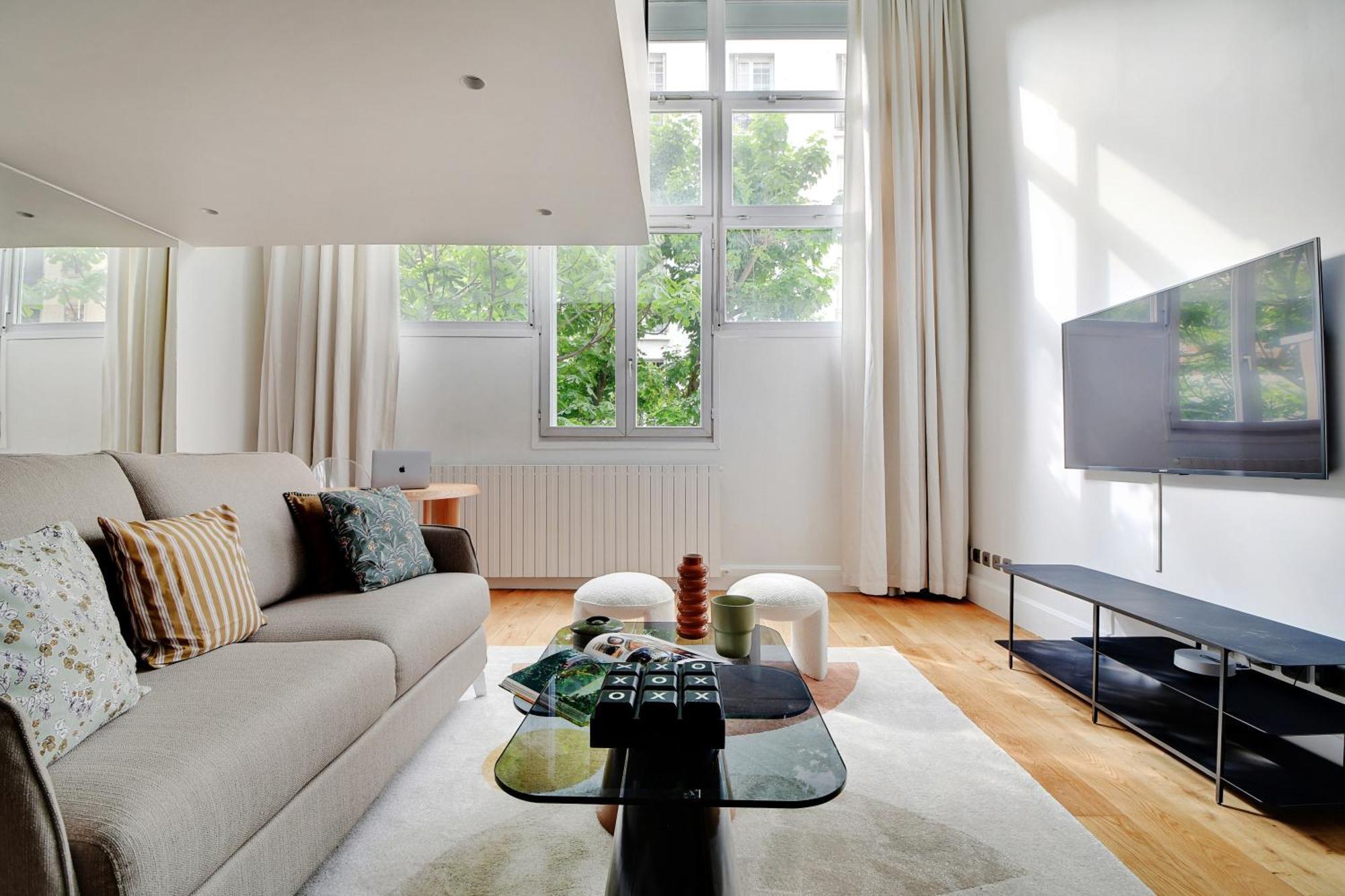 Апартаменты Amazing Loft 2Br - Eiffel Tower Париж Экстерьер фото