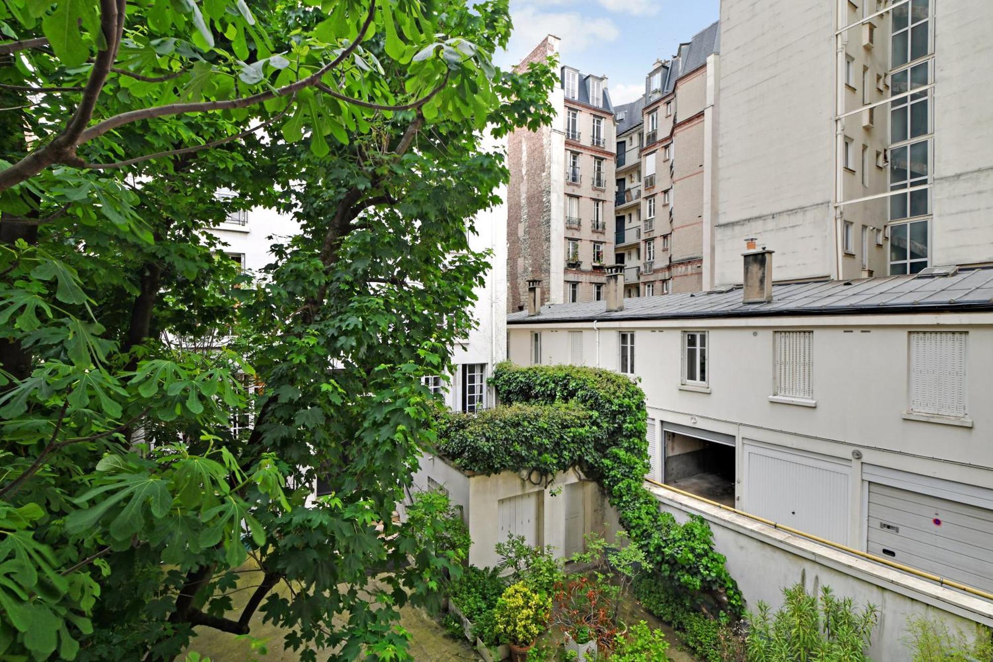 Апартаменты Amazing Loft 2Br - Eiffel Tower Париж Экстерьер фото